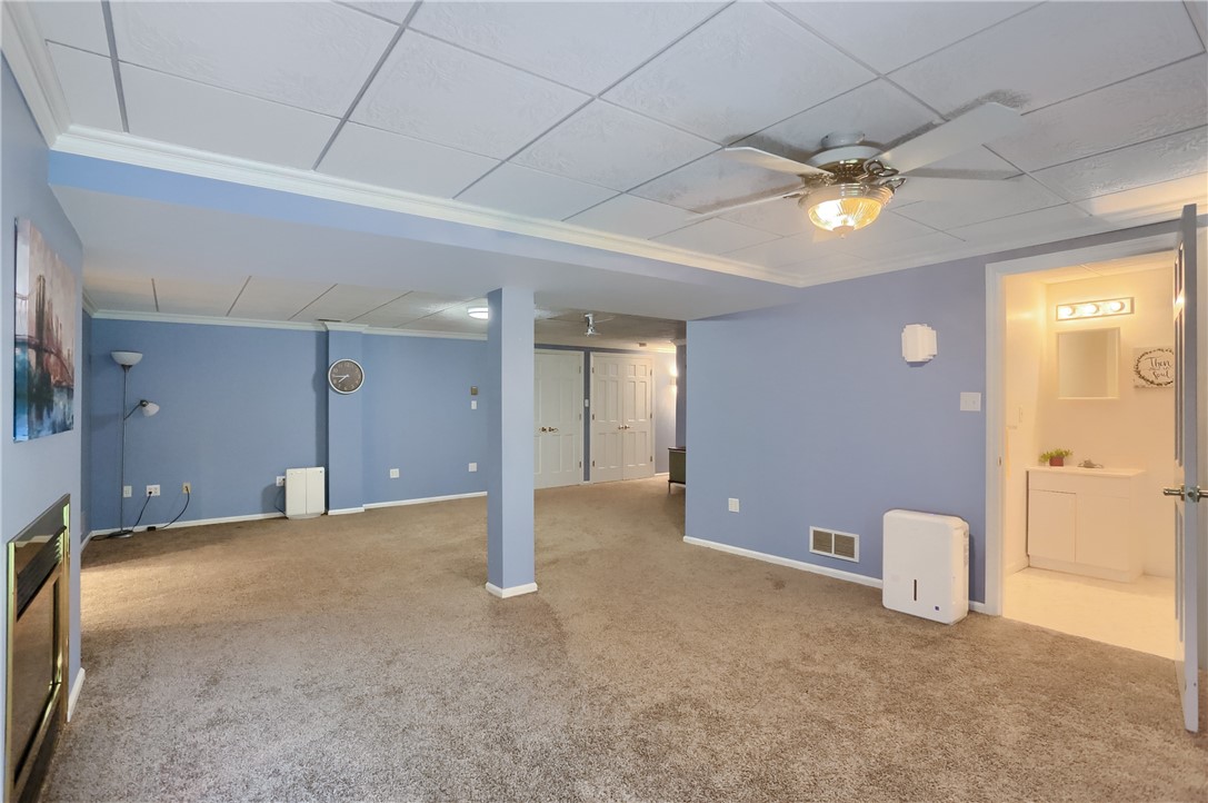 1642 Oakleaf Ln