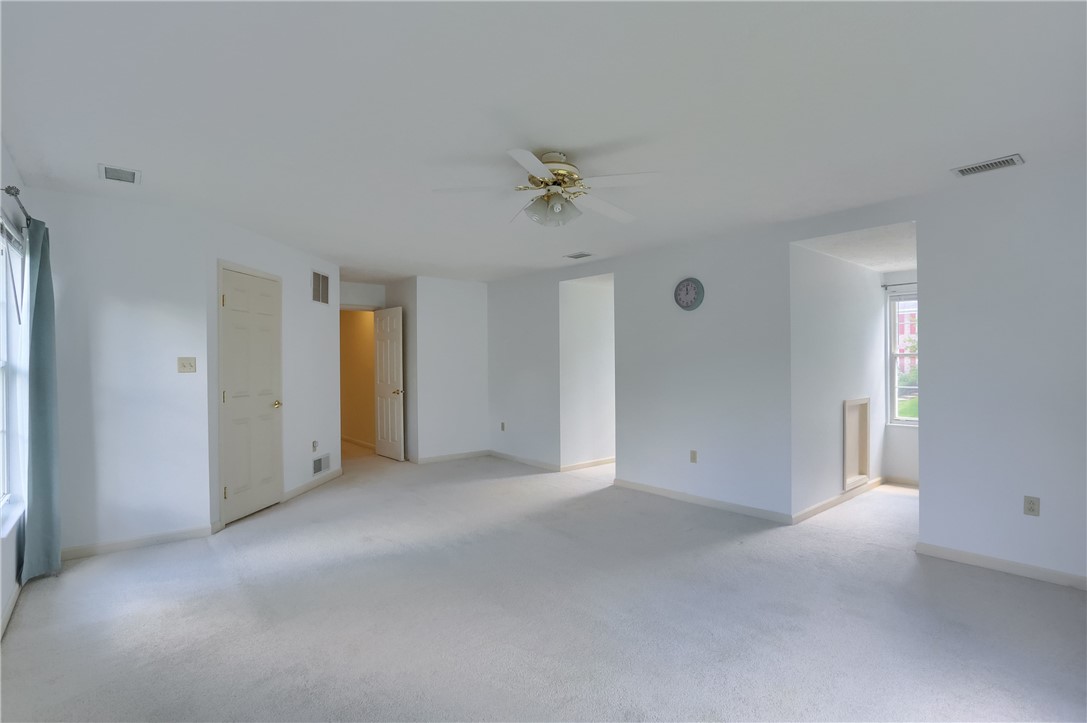 1642 Oakleaf Ln