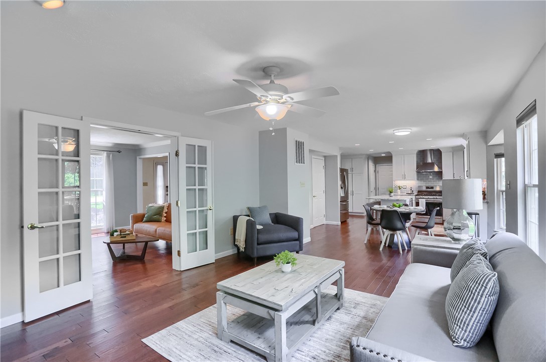 1642 Oakleaf Ln