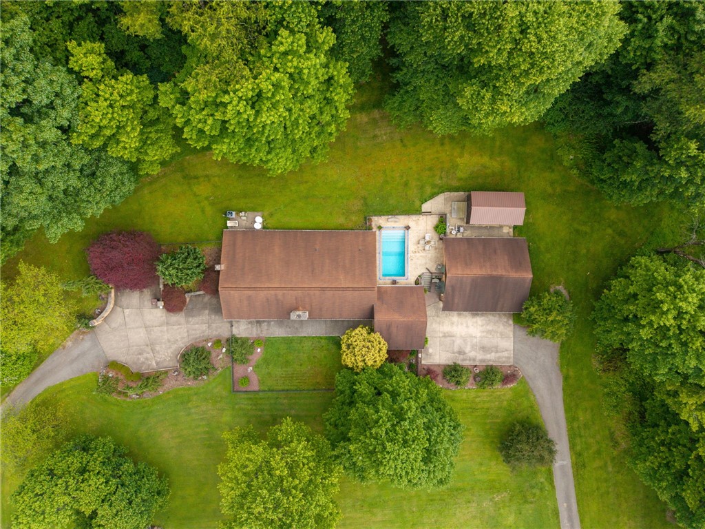 100 Lee Ln
