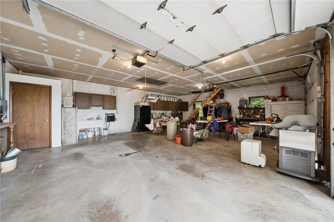 100 Lee Ln