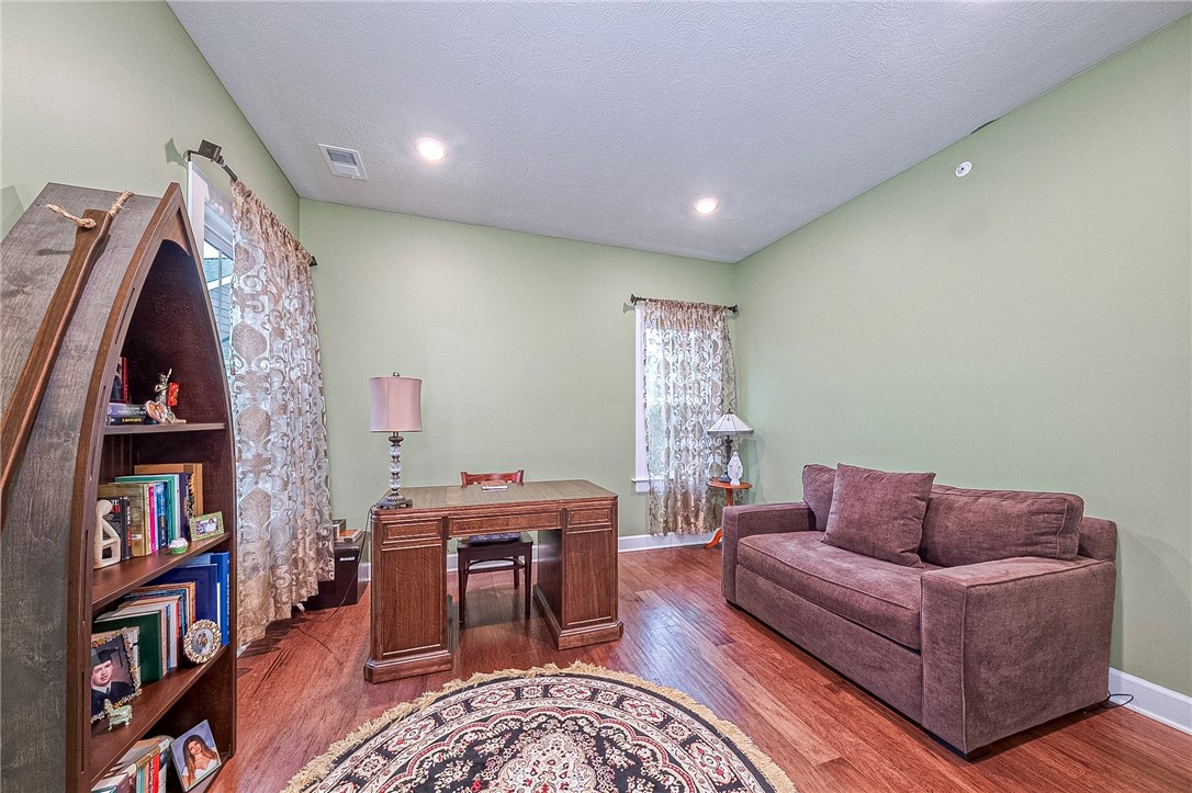 180 Laurel Place Ln
