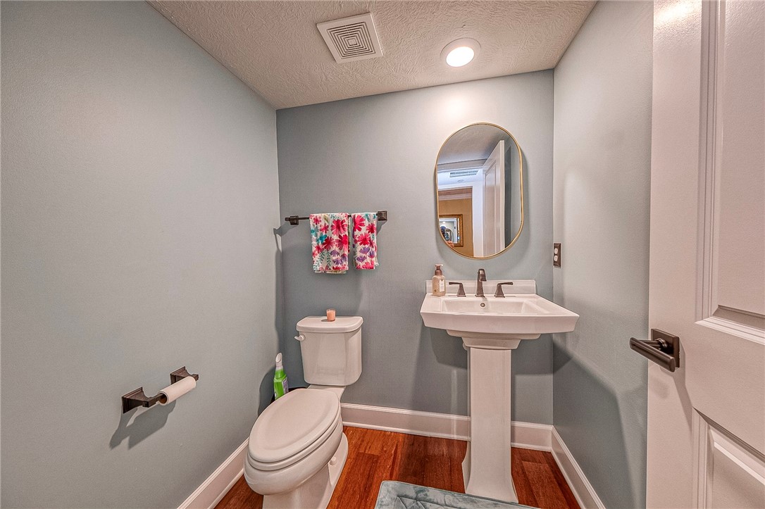 180 Laurel Place Ln
