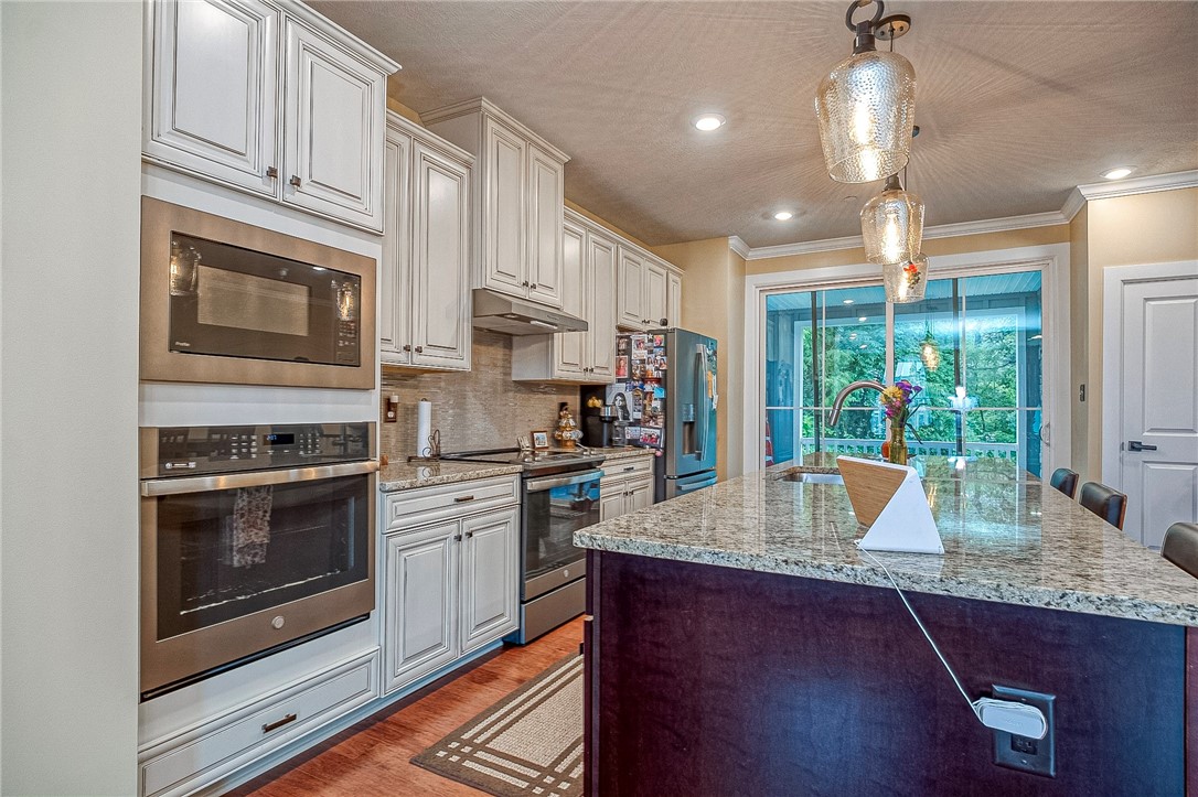 180 Laurel Place Ln