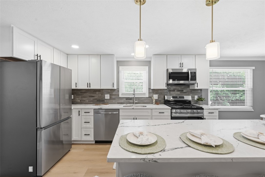 4433 Coleridge St