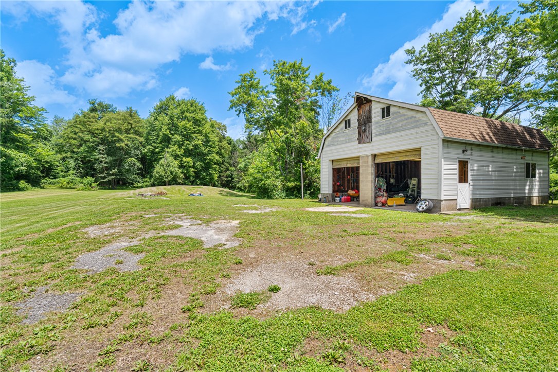642 Wallace Run Rd