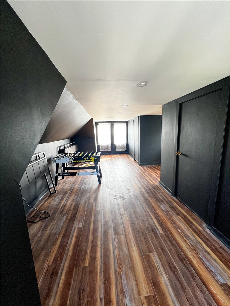 409 Vine St