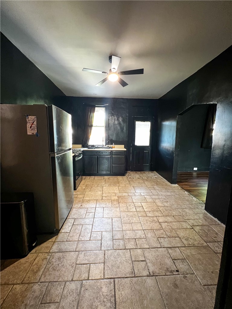 409 Vine St