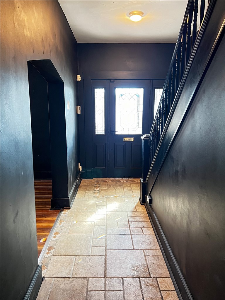409 Vine St