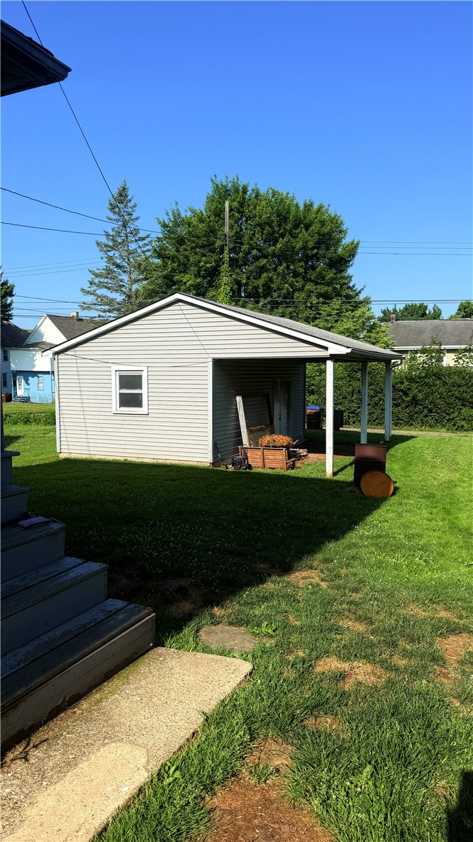 556 Spruce Ave