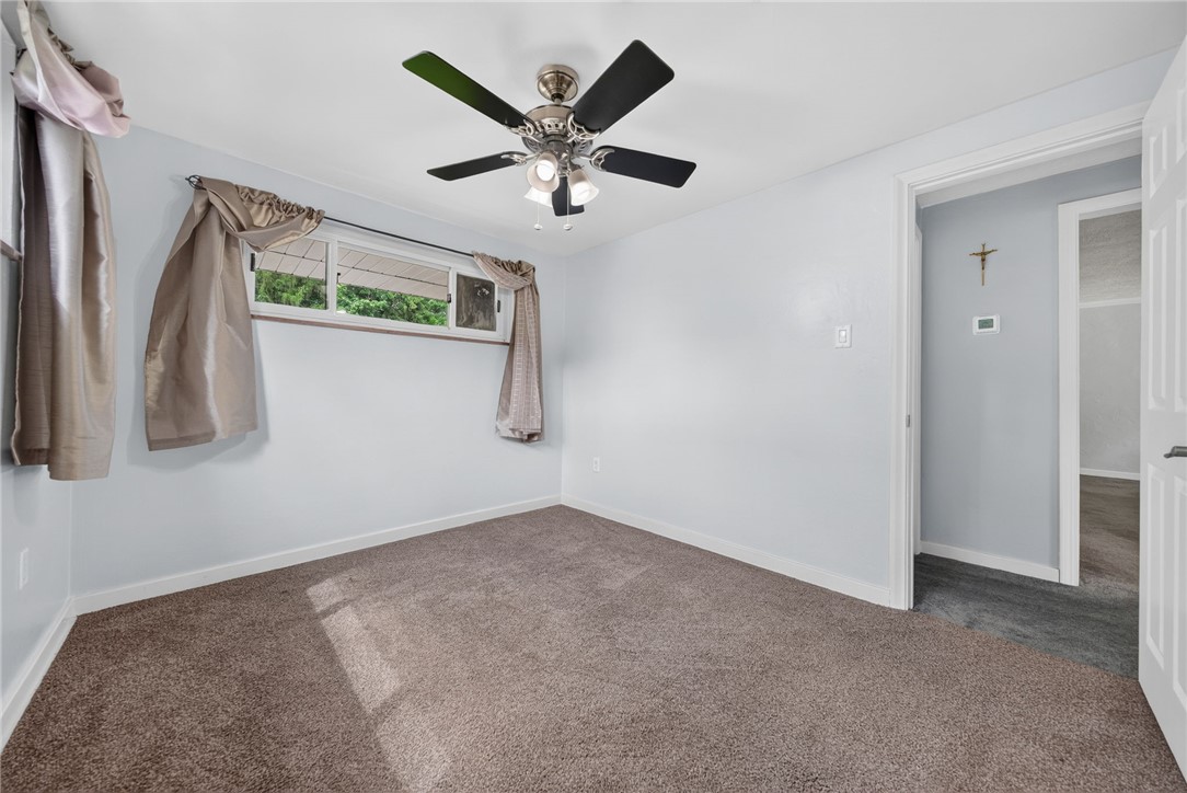 1560 Rosemary Dr