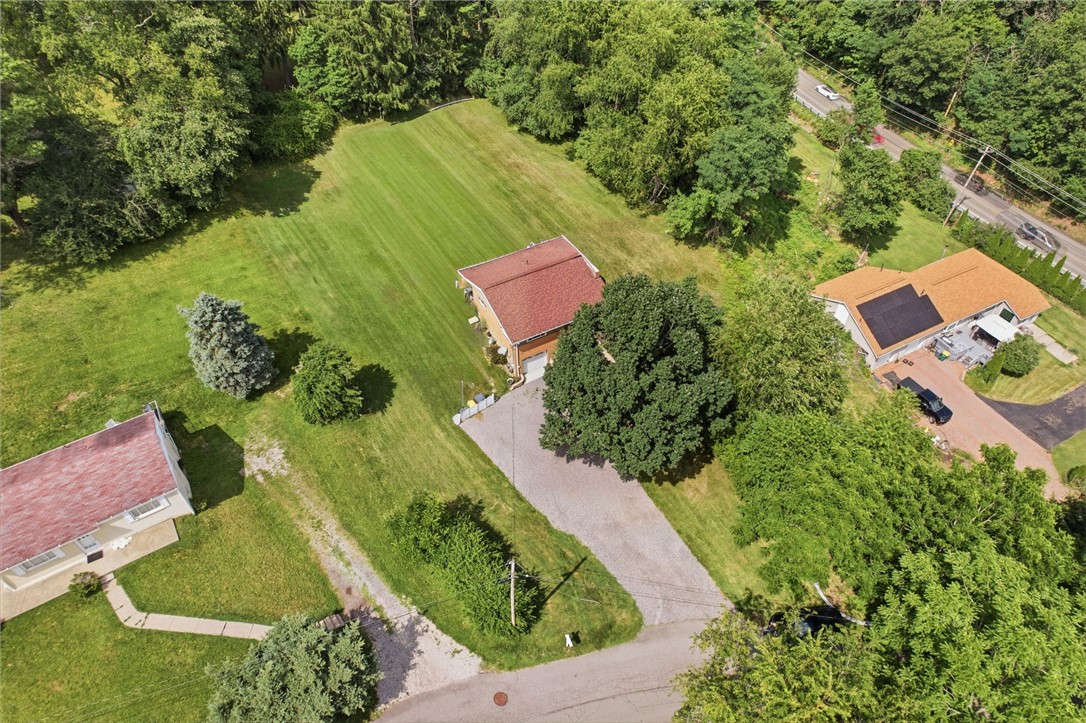 1560 Rosemary Dr