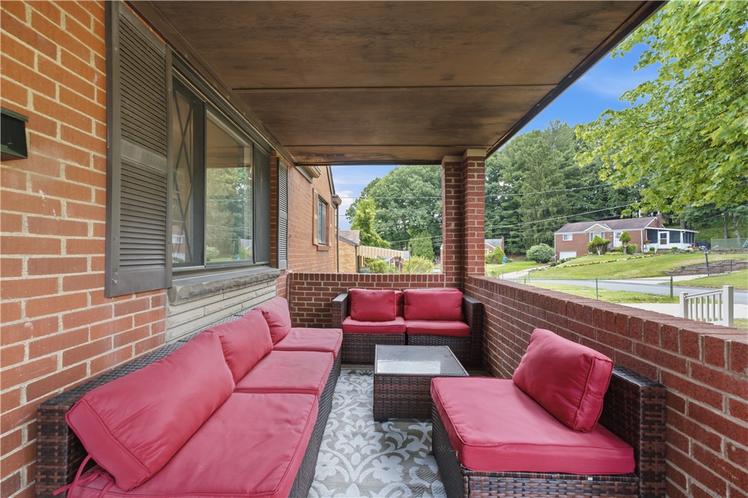 1431 Oak Dr