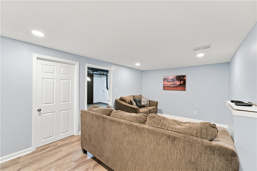 1431 Oak Dr