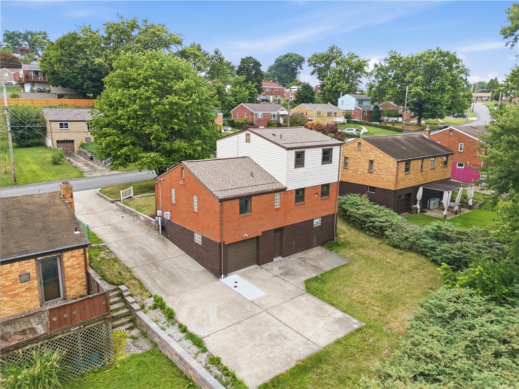 1431 Oak Dr