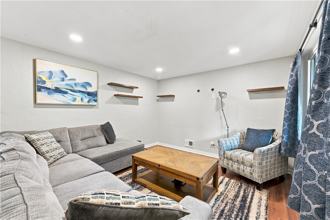 1431 Oak Dr