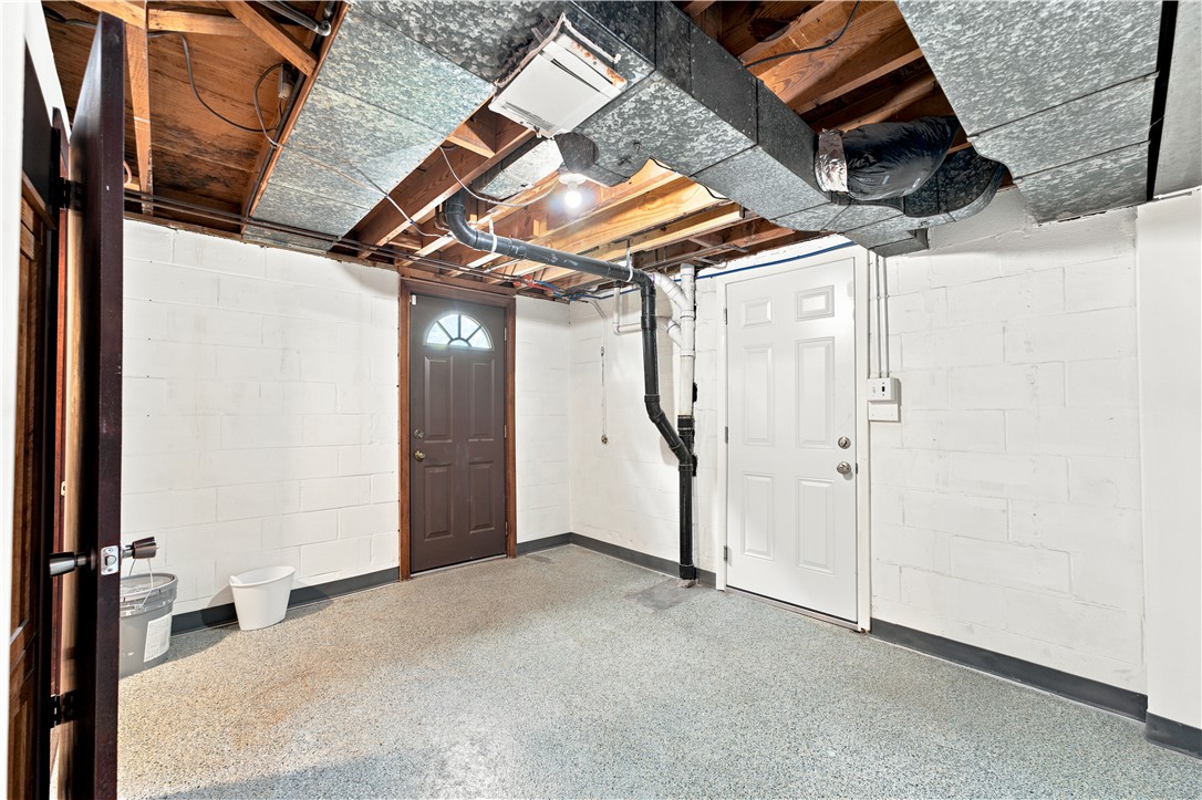 1431 Oak Dr