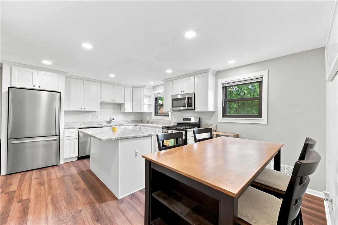 1431 Oak Dr