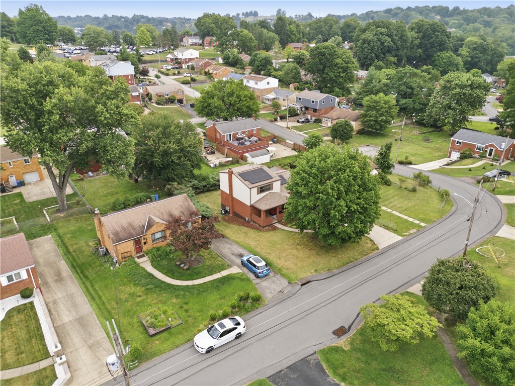 1431 Oak Dr