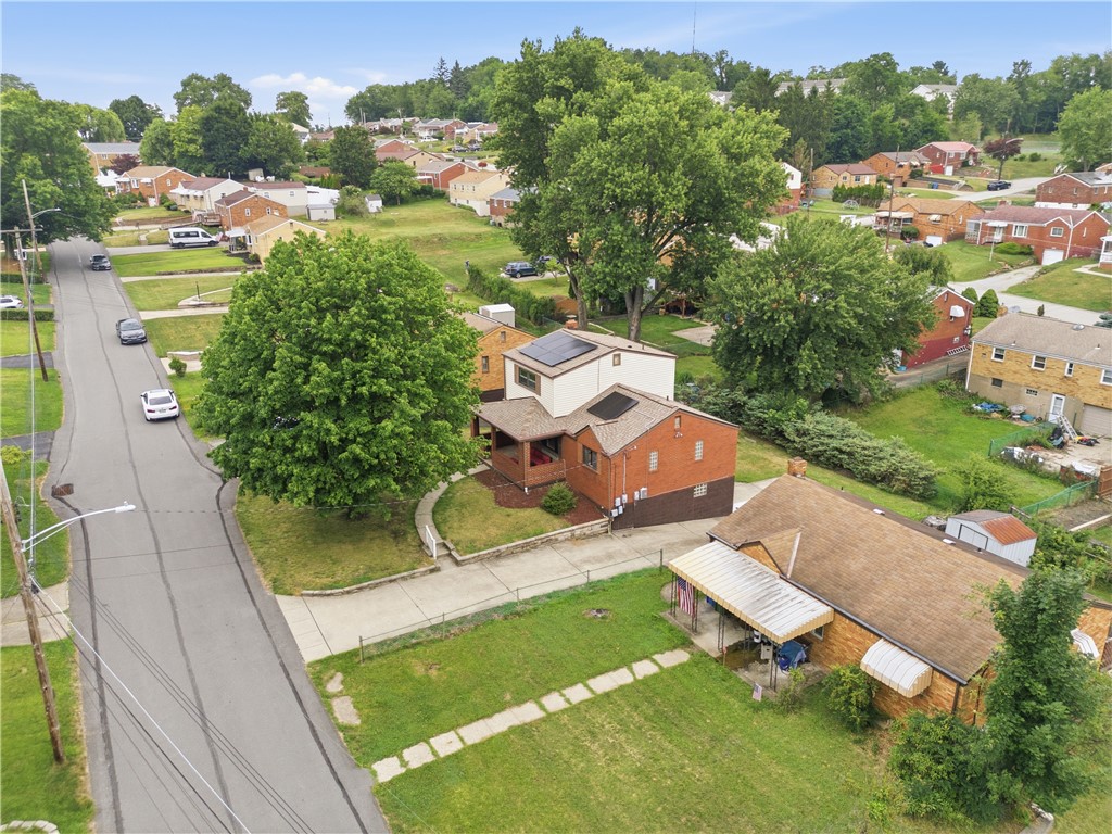 1431 Oak Dr