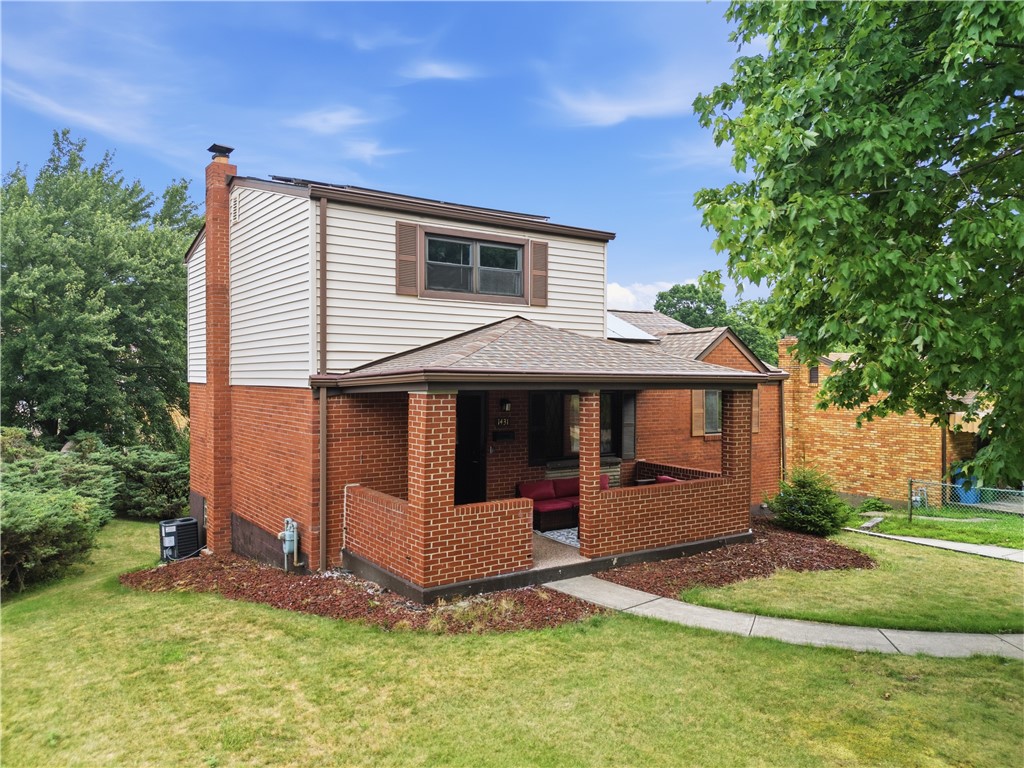 1431 Oak Dr