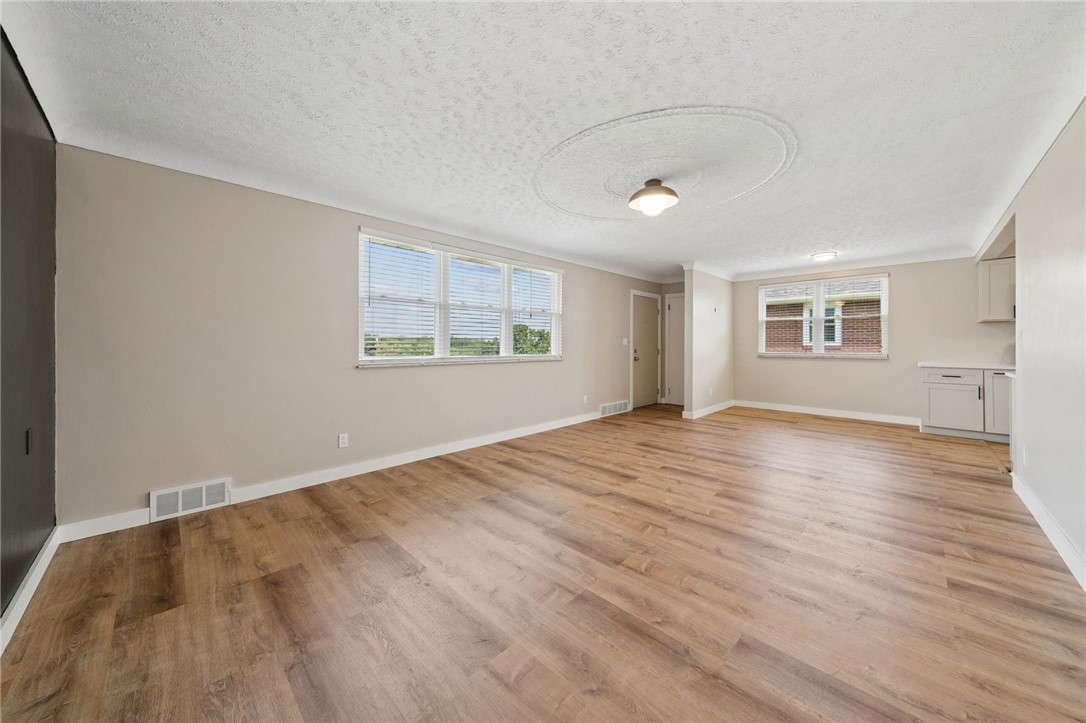 25 Magee Dr