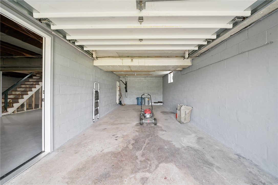 25 Magee Dr