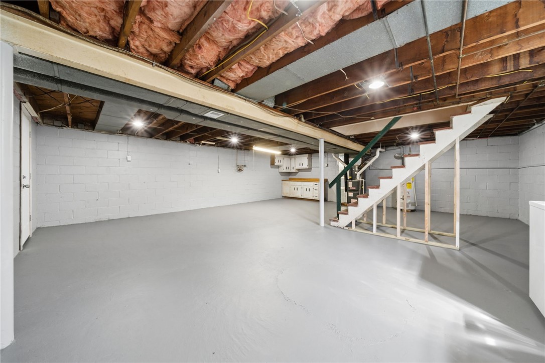 25 Magee Dr