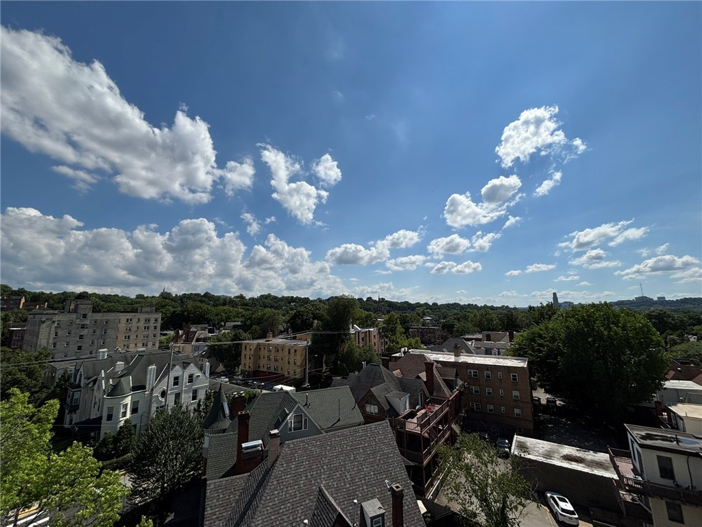 372 S Highland Ave 102