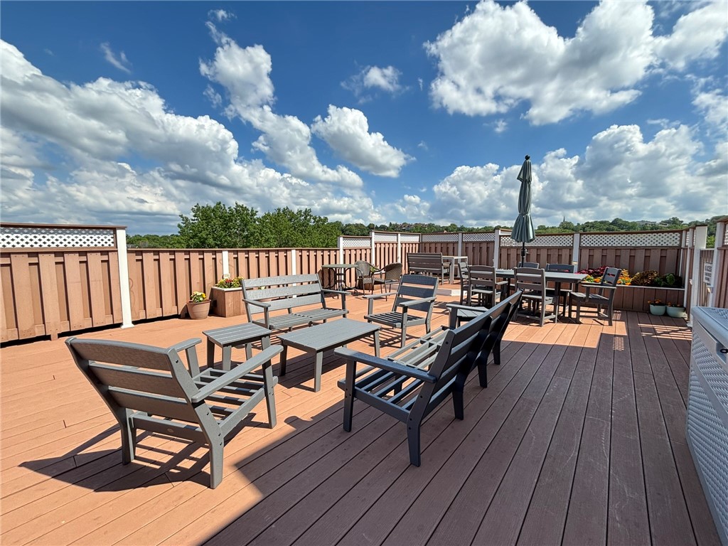 372 S Highland Ave 102