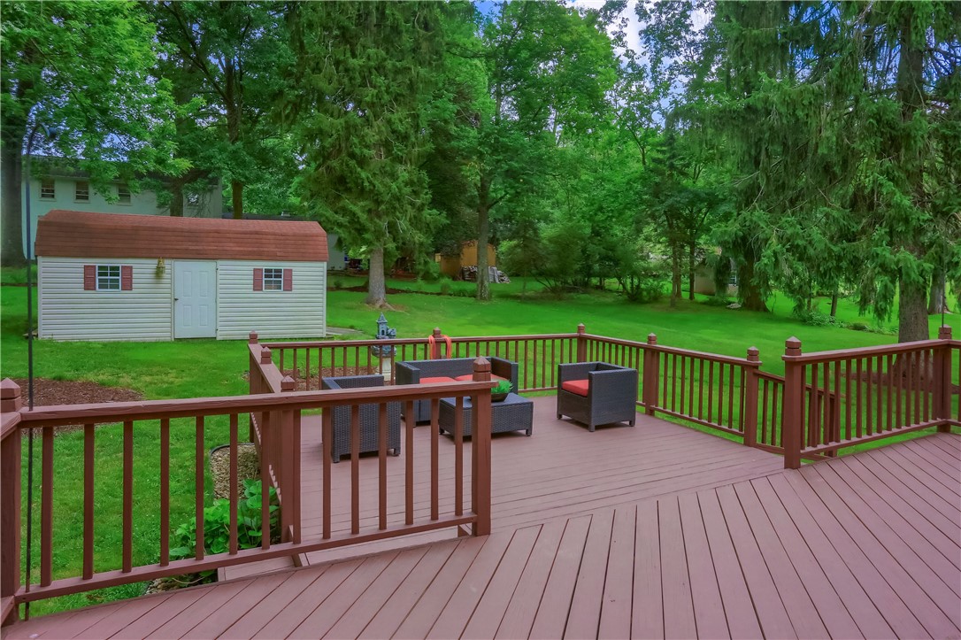 5389 Peach Dr
