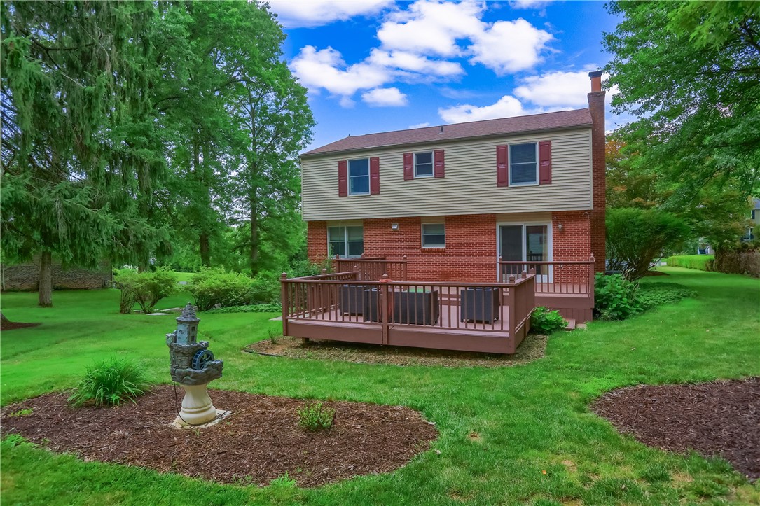 5389 Peach Dr