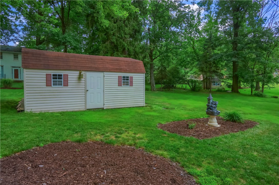 5389 Peach Dr