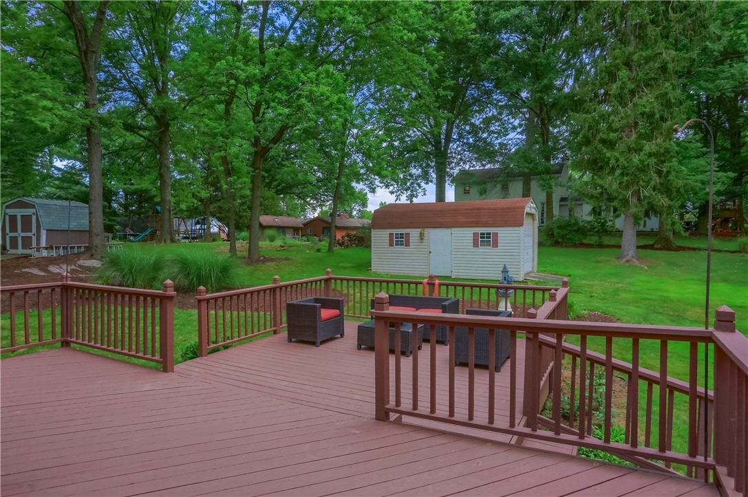 5389 Peach Dr