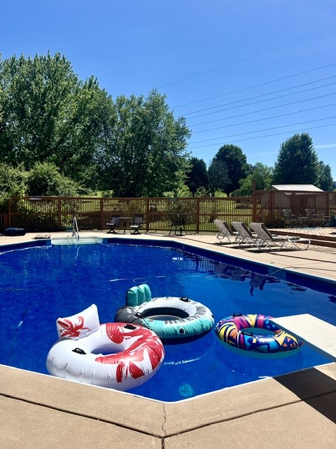 3458 Nearwood Dr