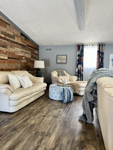 3458 Nearwood Dr