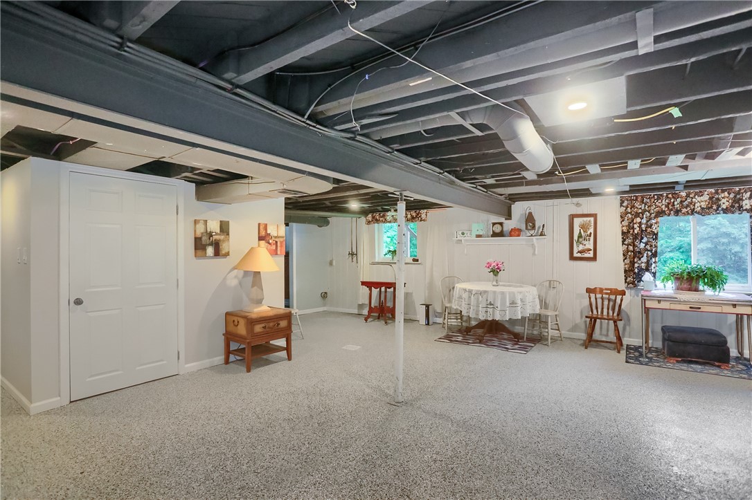 1720 Royal Dr