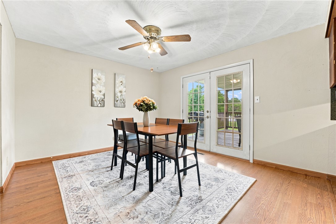 108 Shogren Ln