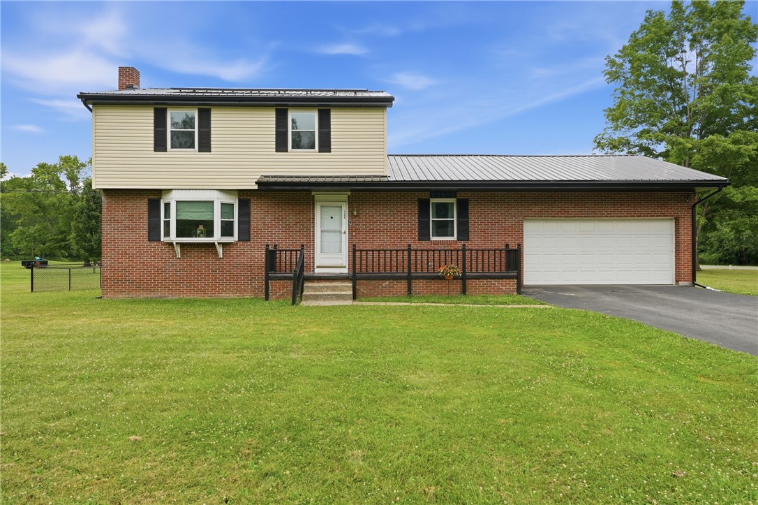 108 Shogren Ln