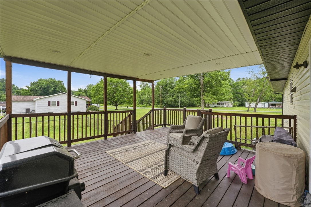 108 Shogren Ln