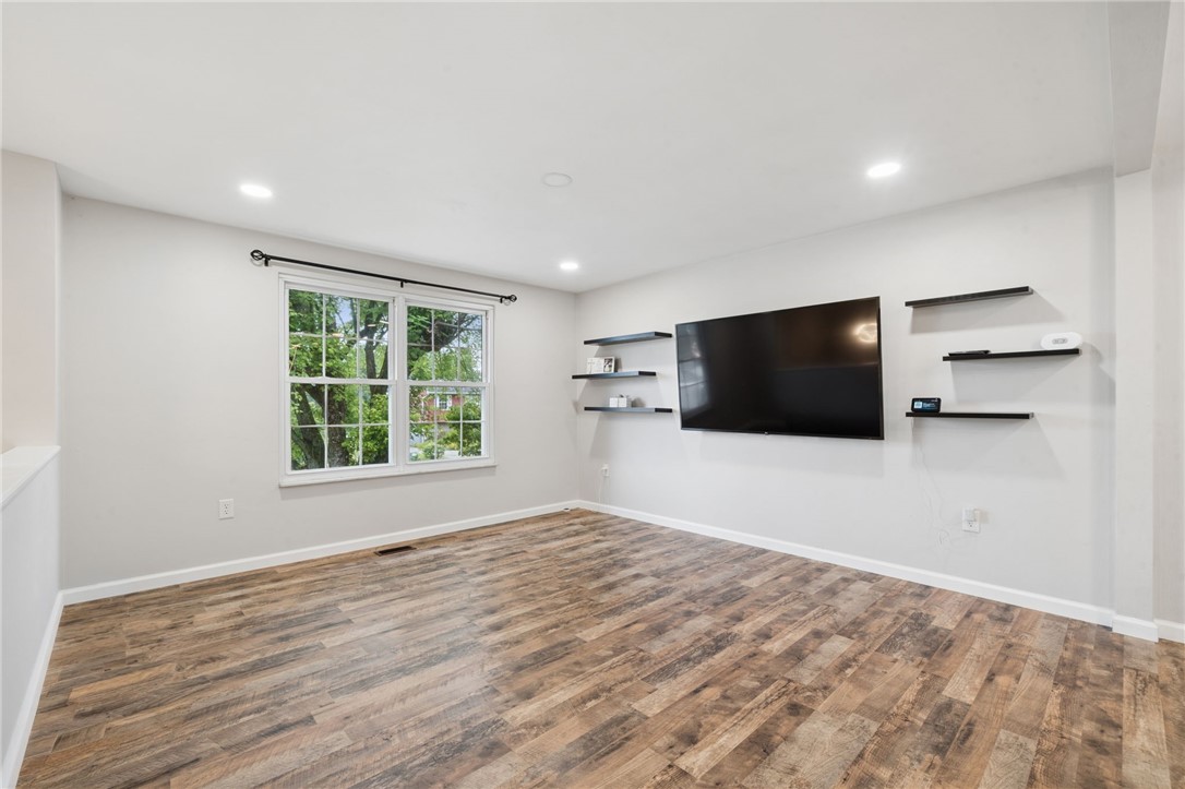 34 Tami Dr