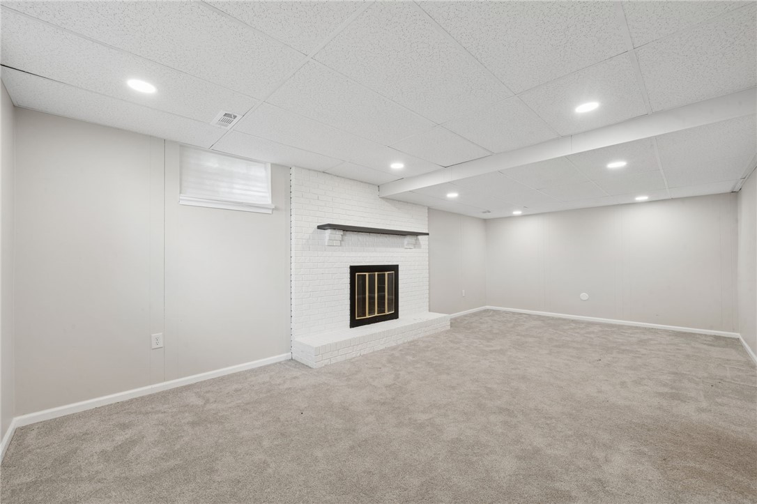 34 Tami Dr