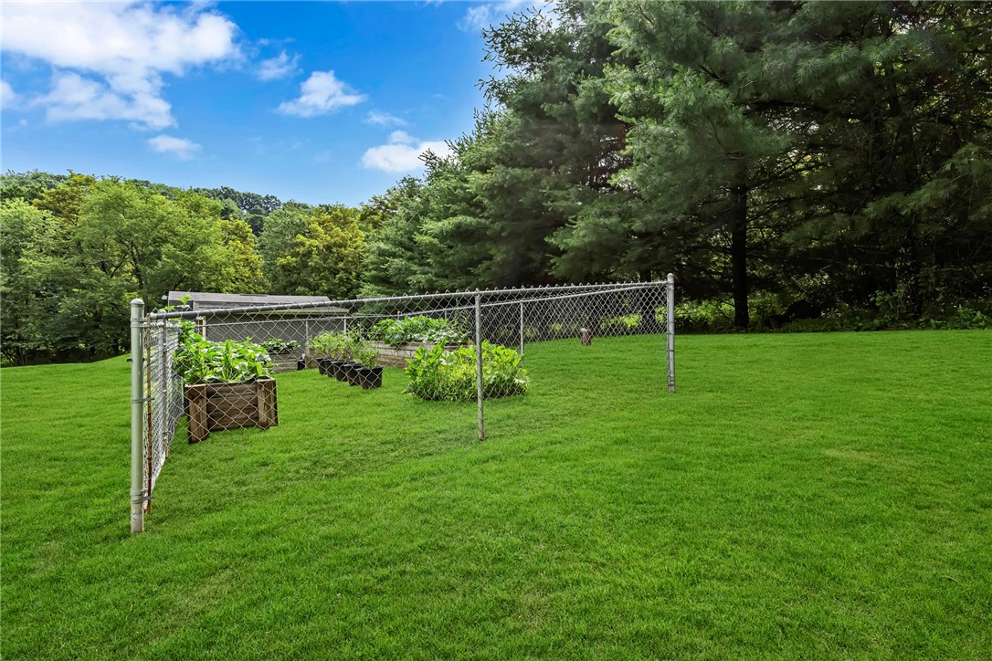 358 Mack Hollow Rd