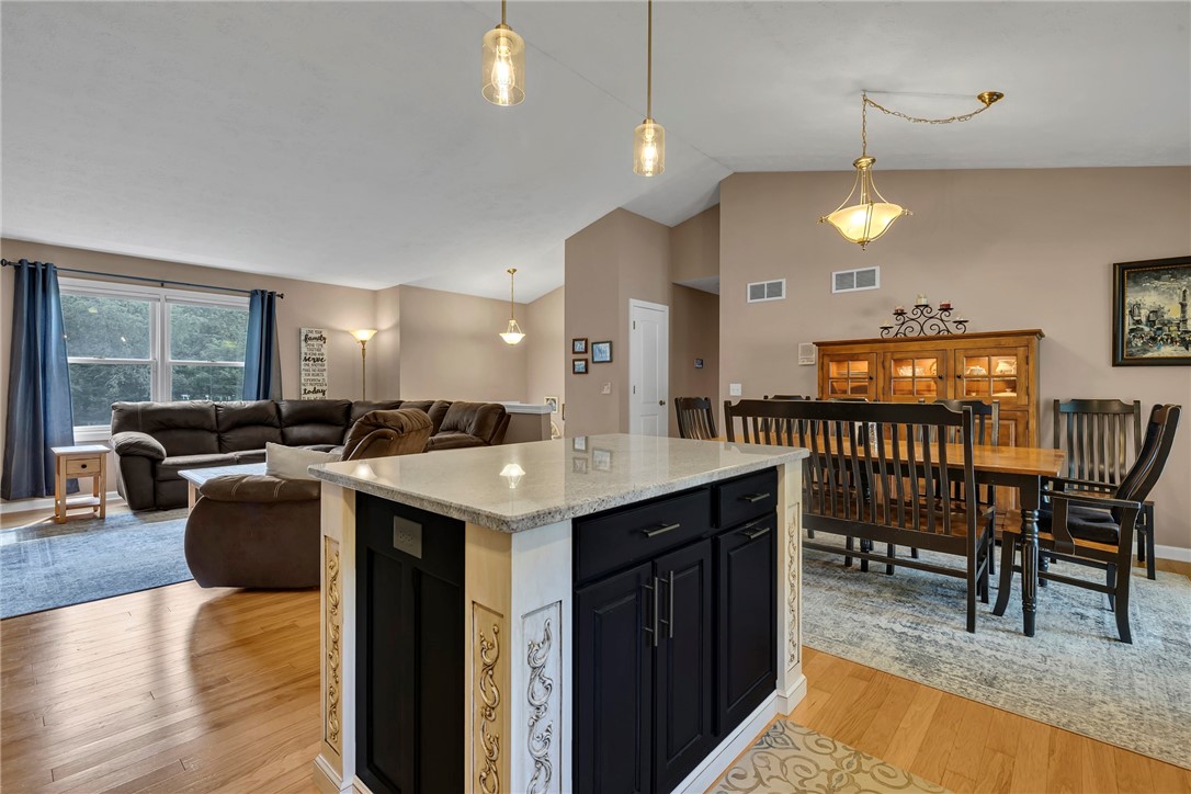 358 Mack Hollow Rd