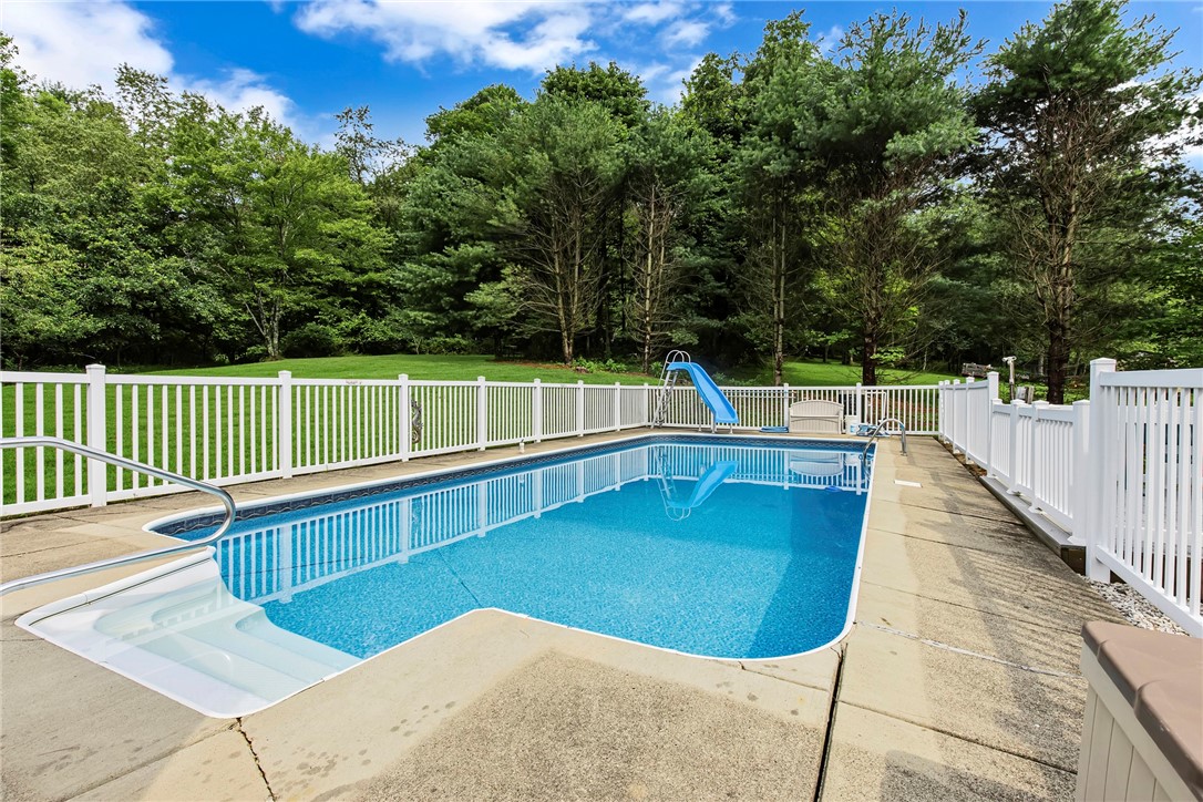 358 Mack Hollow Rd
