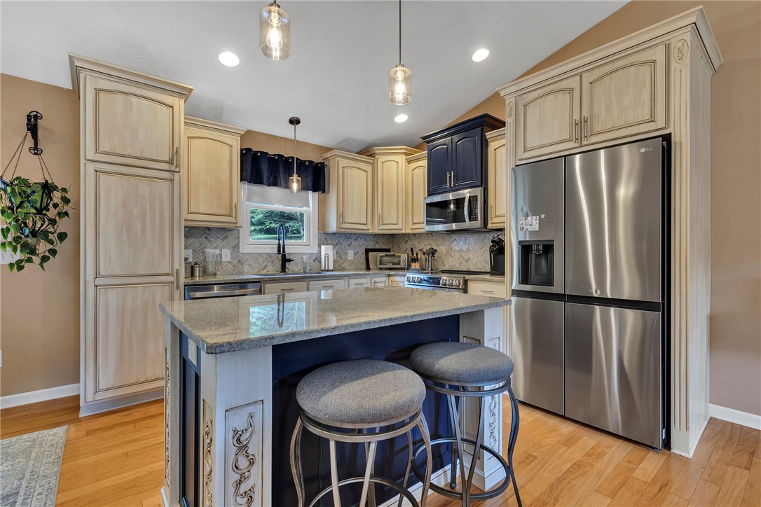358 Mack Hollow Rd