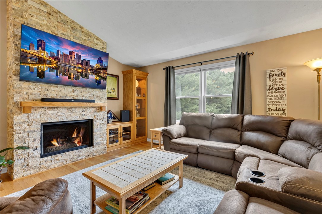 358 Mack Hollow Rd