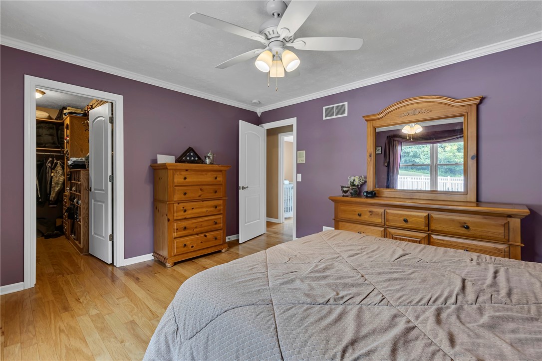 358 Mack Hollow Rd