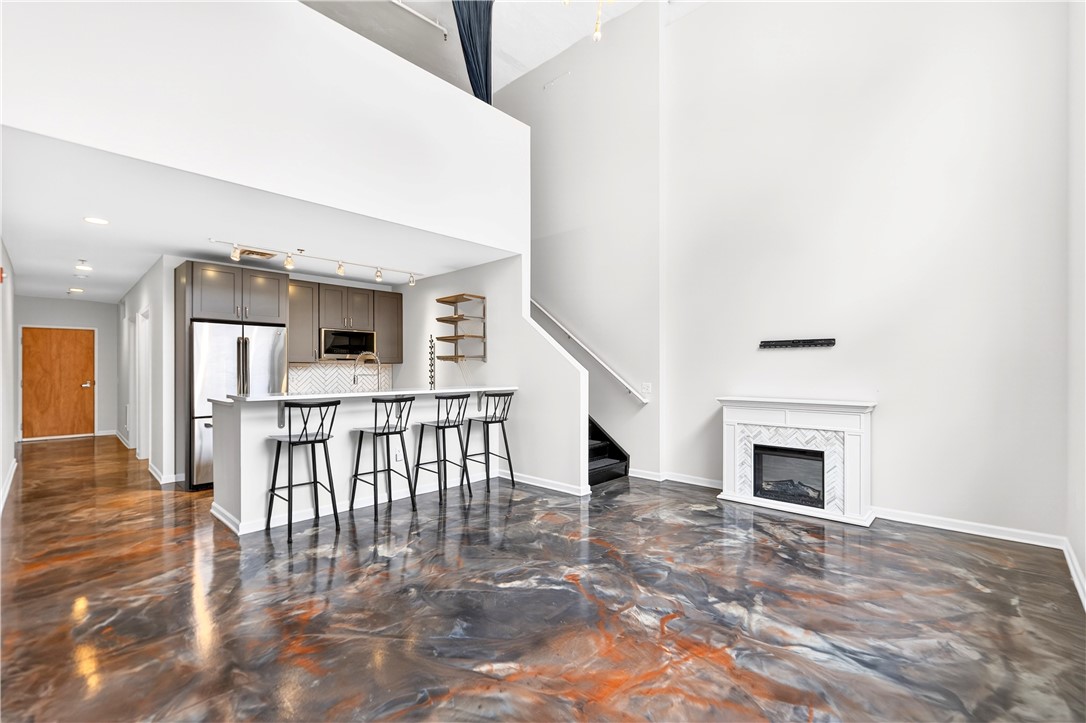 2434 Smallman St 112