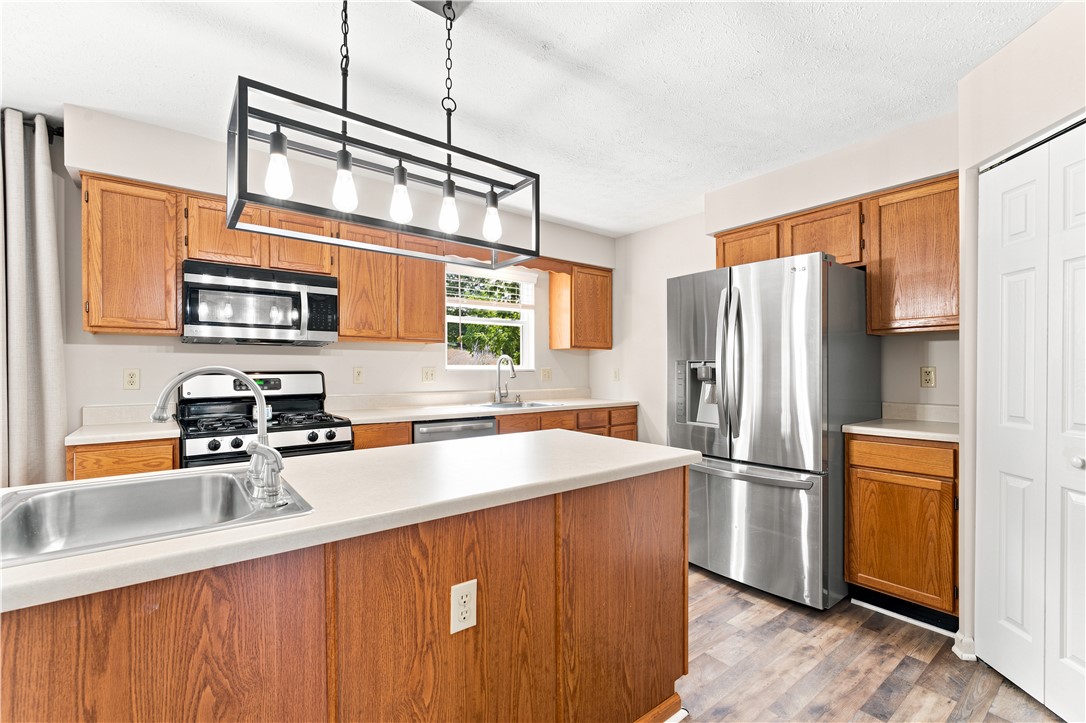 608 Cassandra Dr